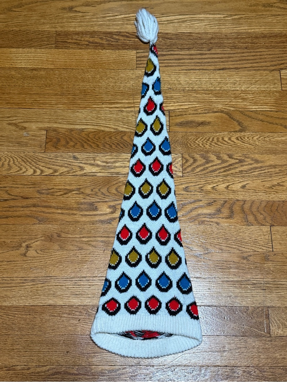 Vintage 1970’s Nordic Knit Long Tail Elf Hat 
Size: 9” X 32” (Adult